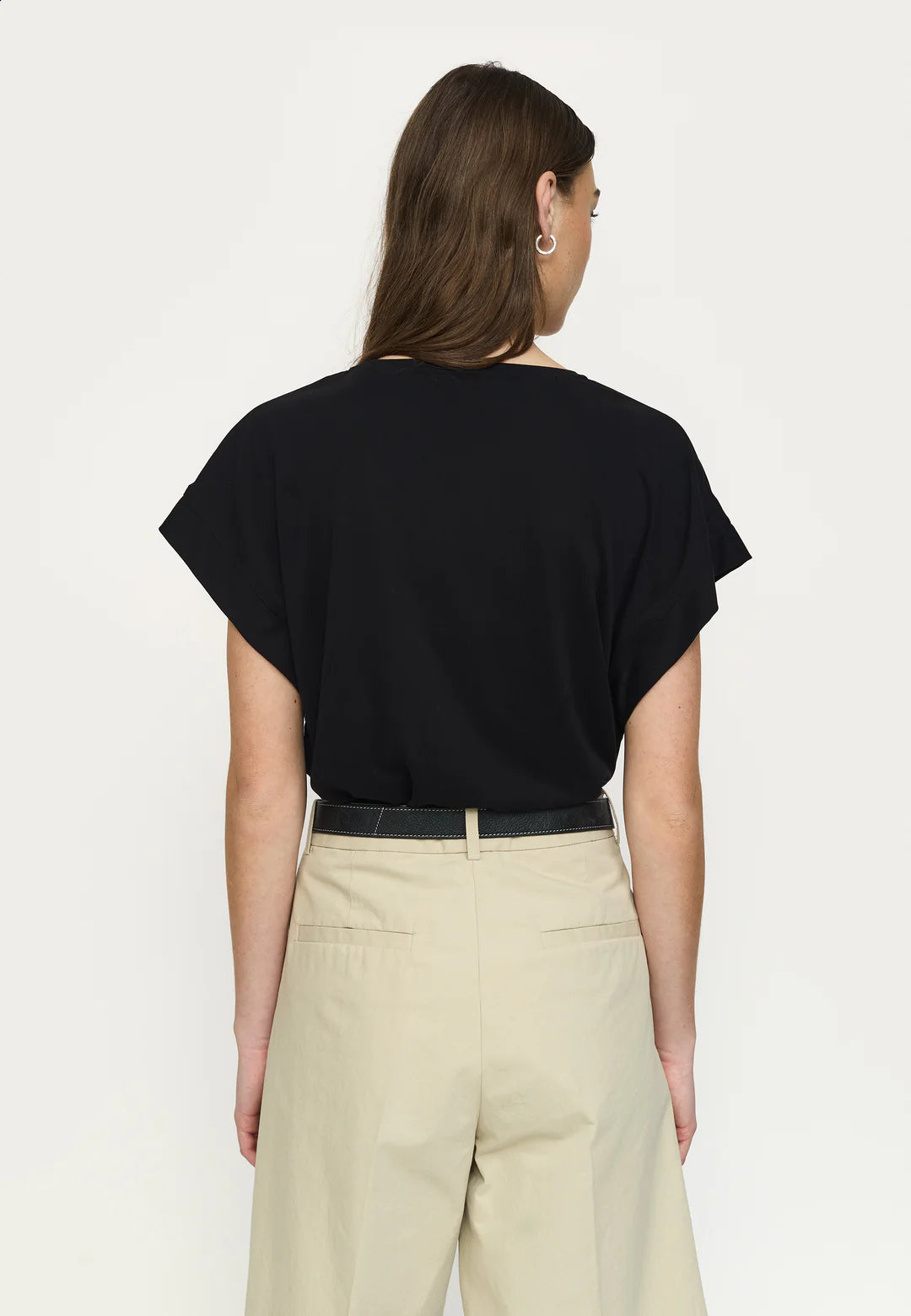 ELLA BOXY TSHIRT SVART SOFT REBELS