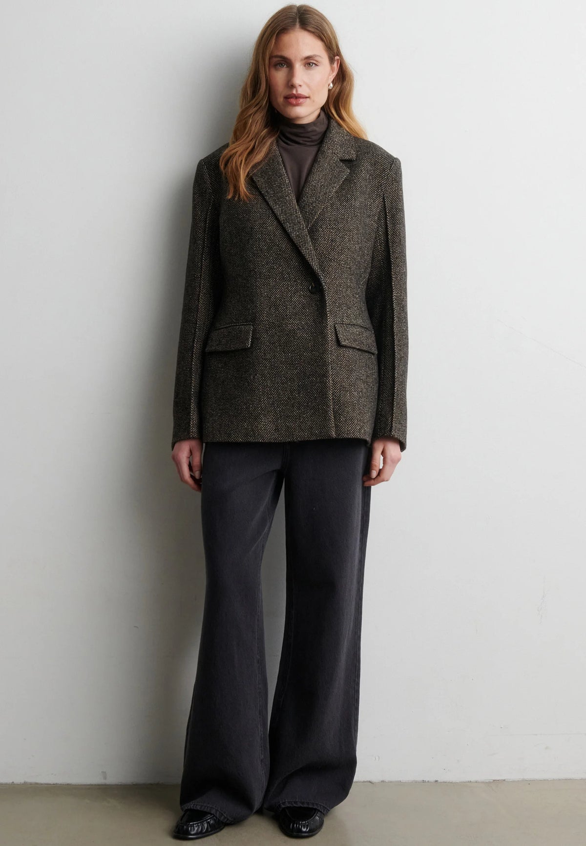 EMI NEW BLAZER SECOND FEMALE