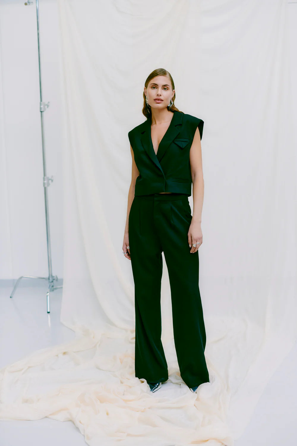 TAILOR WIDE BLACK PANTS