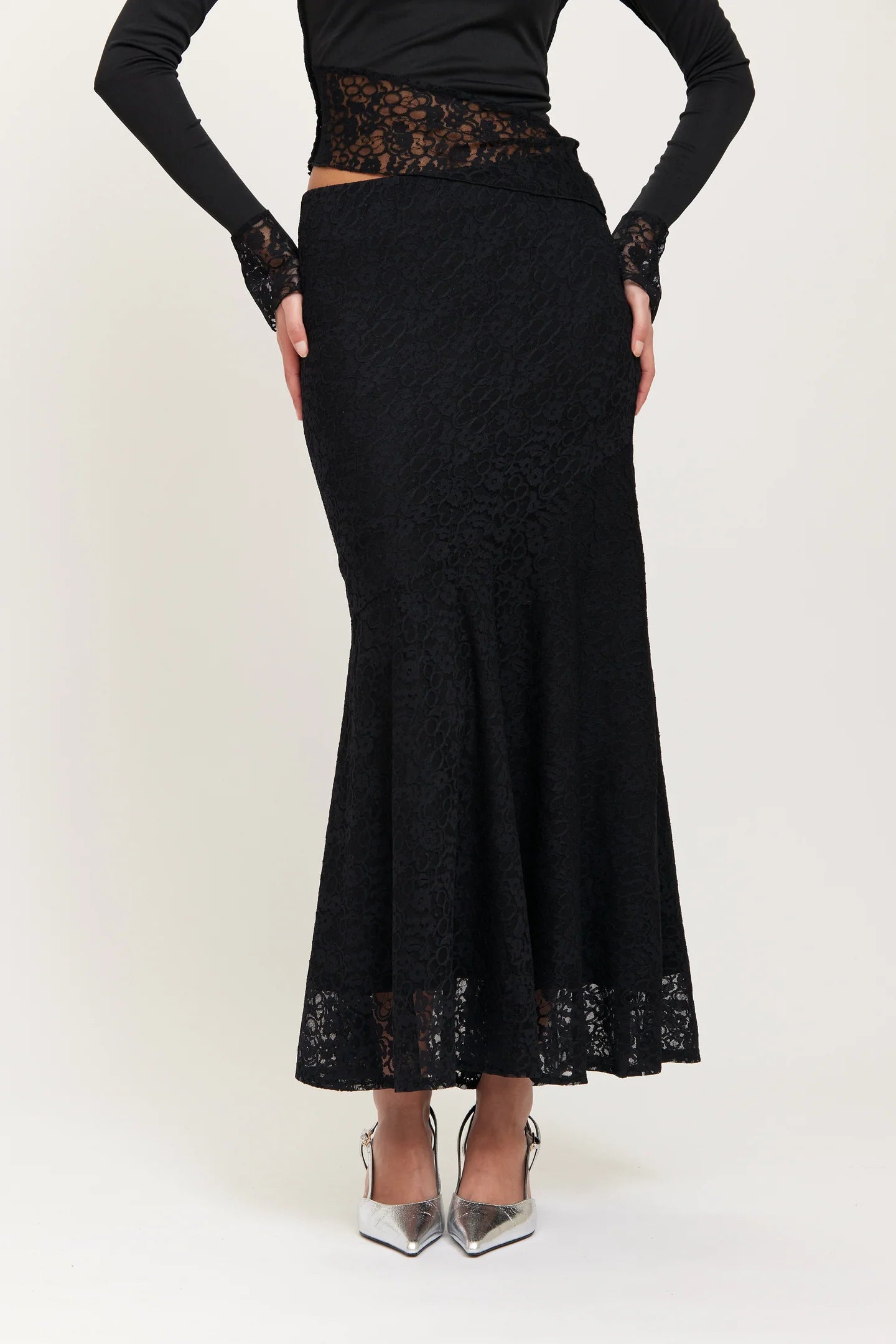ANDREA LACE SKIRT