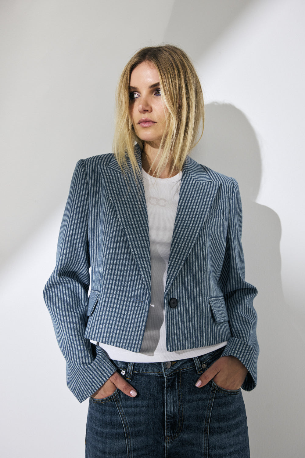 NELLIE BLAZER