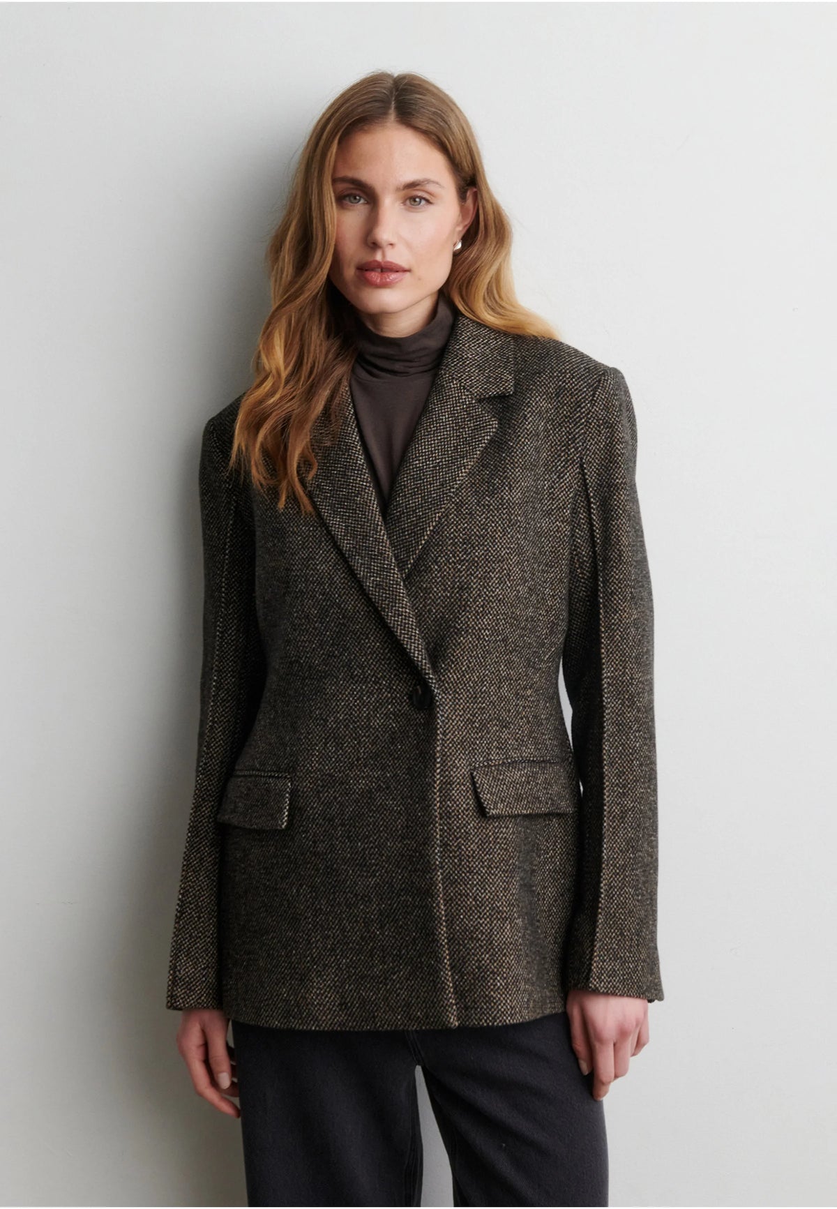 EMI NEW BLAZER SECOND FEMALE