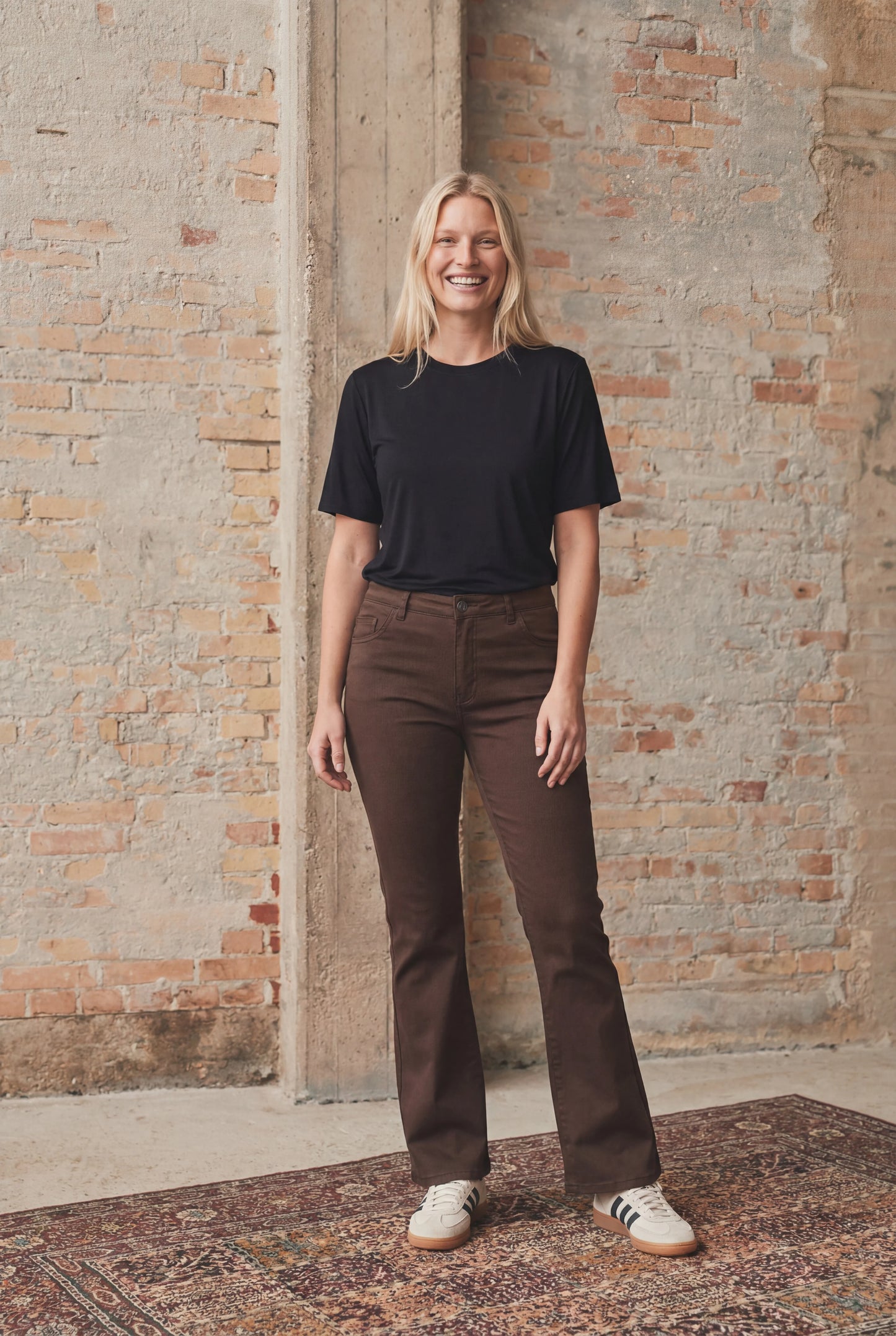 FLARE COATED PANT BROWN ISAY