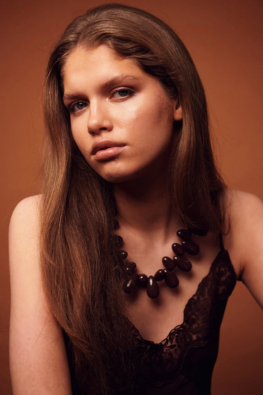 ZINA BIG NECKLACE BROWN BOW19