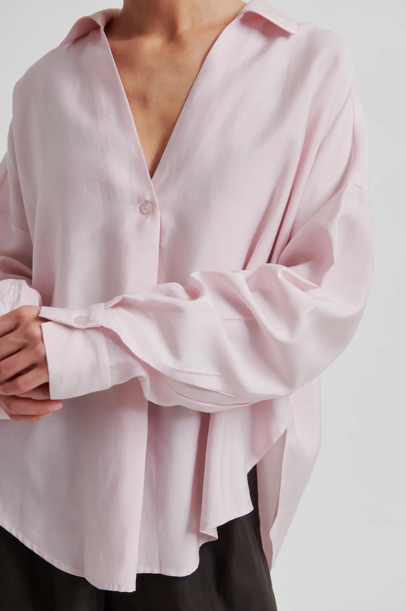 TIMELINE BLOUSE SECOND FEMALE