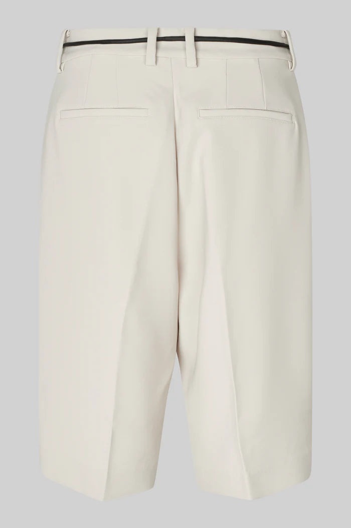FIQUE STRING SHORTS
