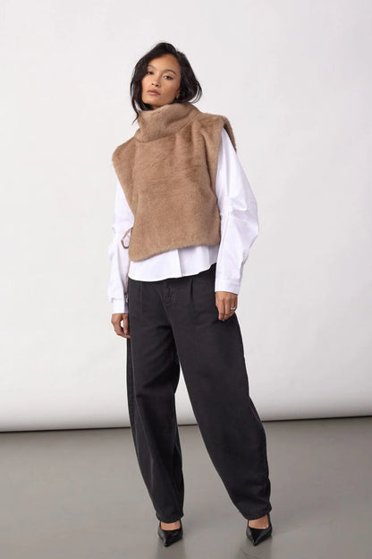 FERA FAUX VÄST CO COUTURE