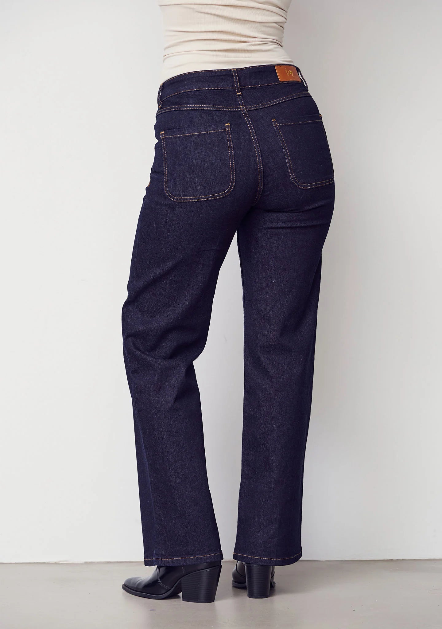 BOLOGNA NEW JEANS UNWASHED DENIM ISAY