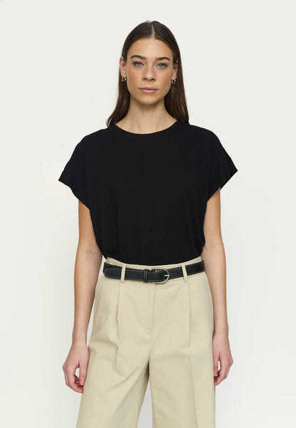 ELLA BOXY TSHIRT SVART SOFT REBELS
