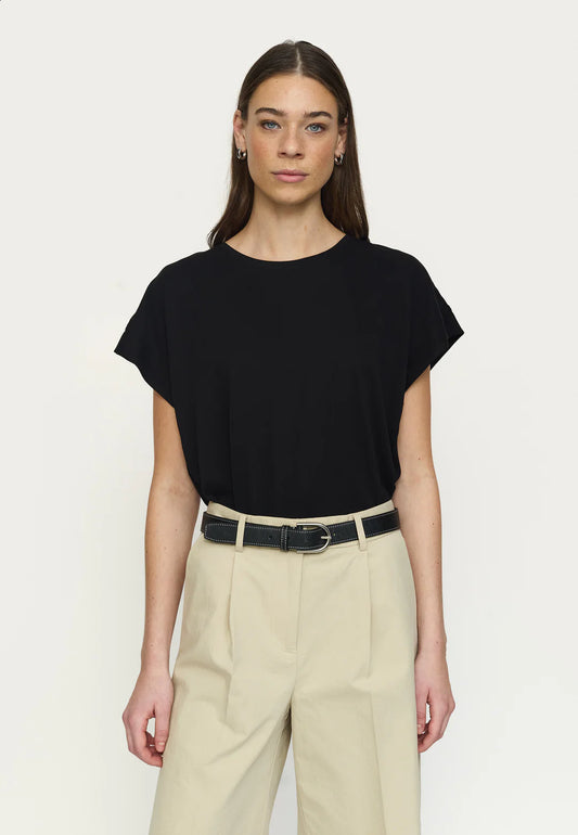 ELLA BOXY TSHIRT SVART SOFT REBELS