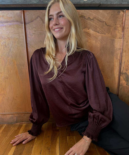 VINRÖD SATIN BLUS CONTINUE