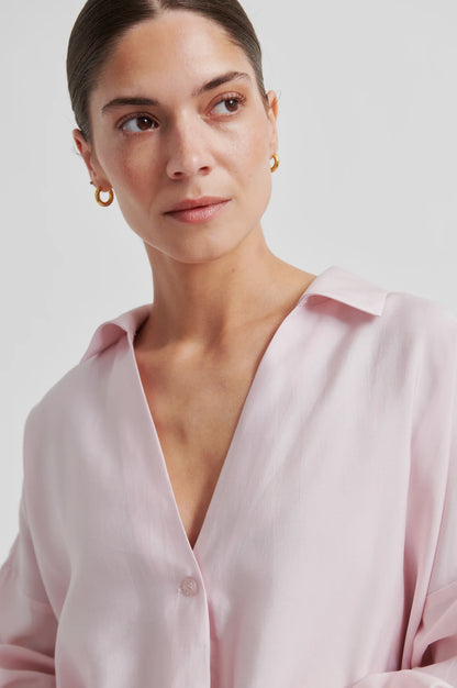 TIMELINE BLOUSE SECOND FEMALE