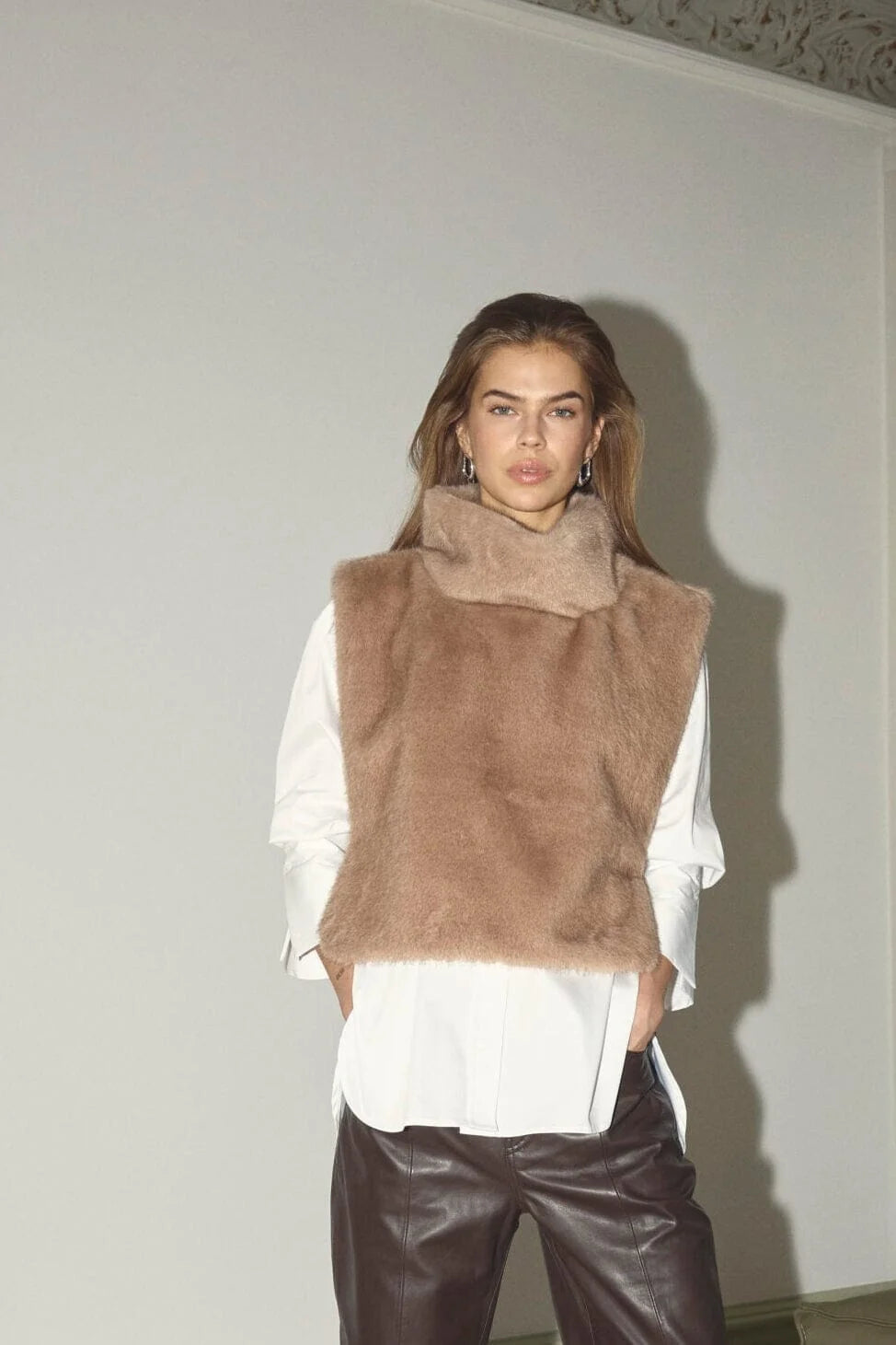 FERA FAUX VÄST CO COUTURE