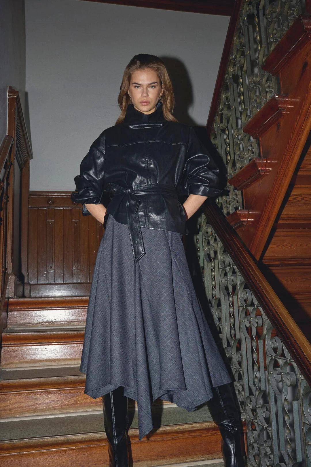 GITT FUNNEL NECK CO COUTURE
