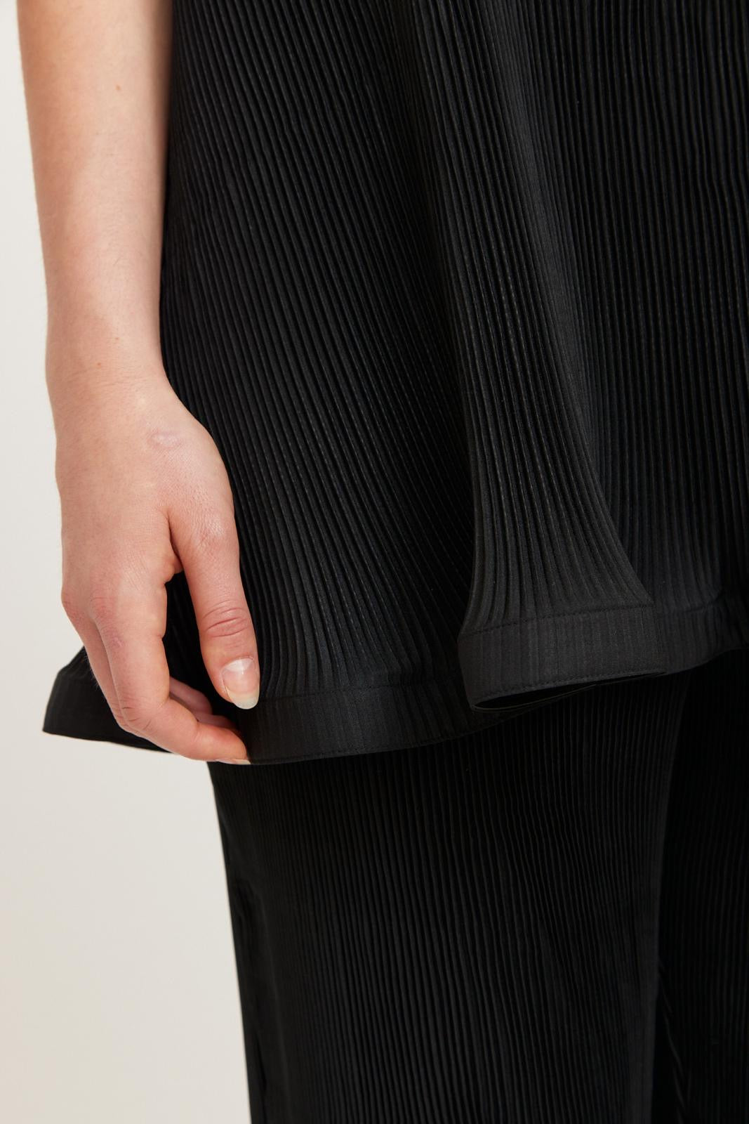 KAROLIN TOP RUT&CIRCLE