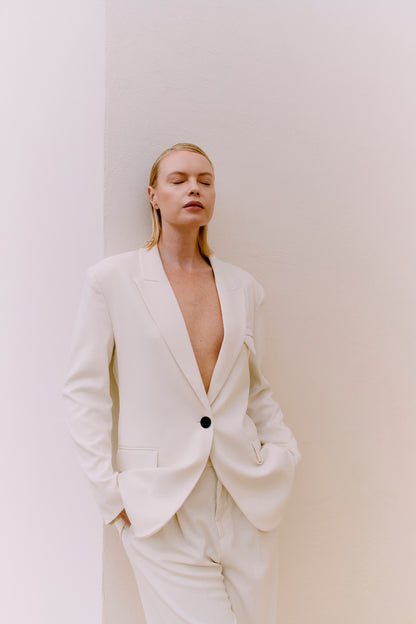 TAILOR KAVAJ