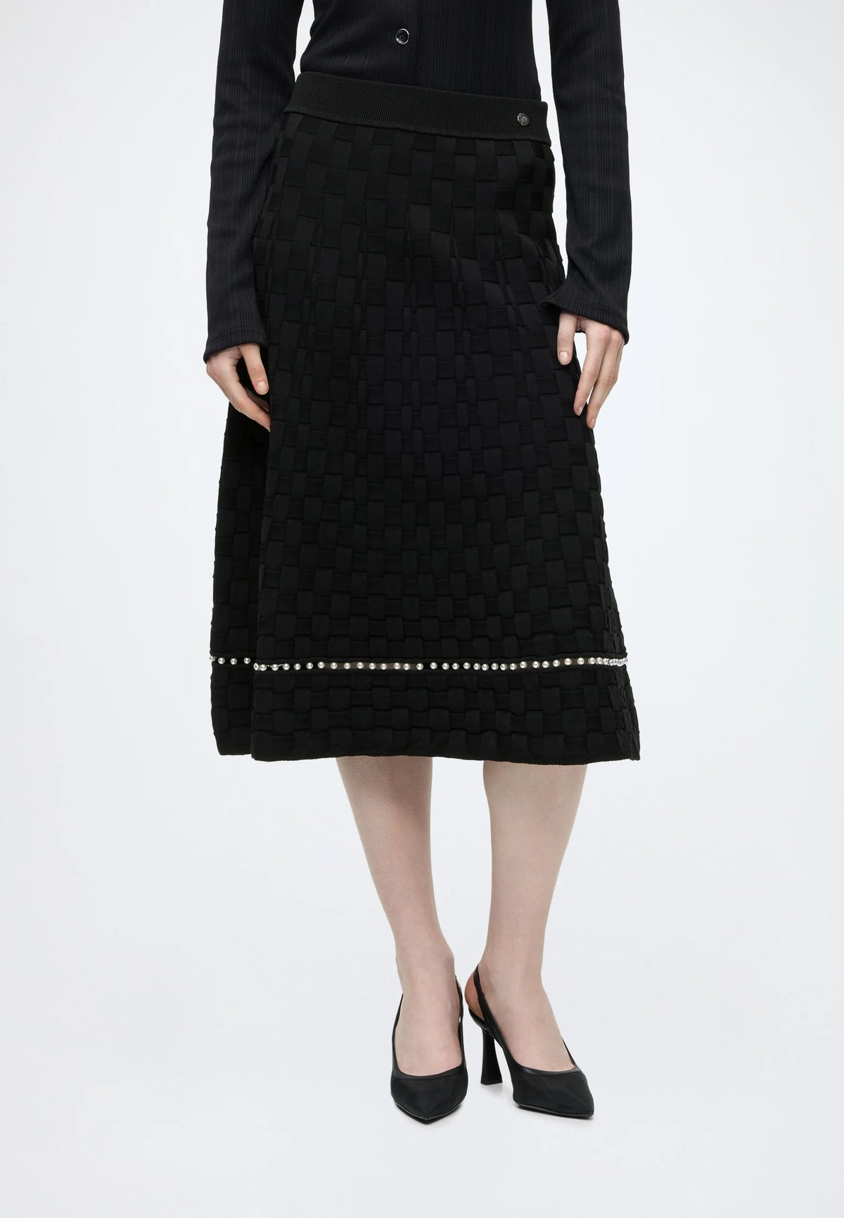 PEARL DETAILS KNIT SKIRT