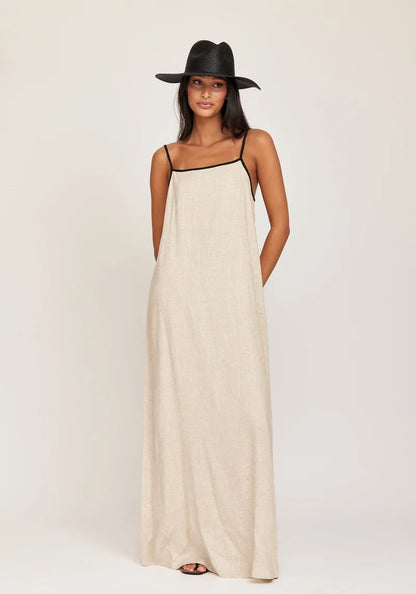 AMANDA LINE DRESS LIVE