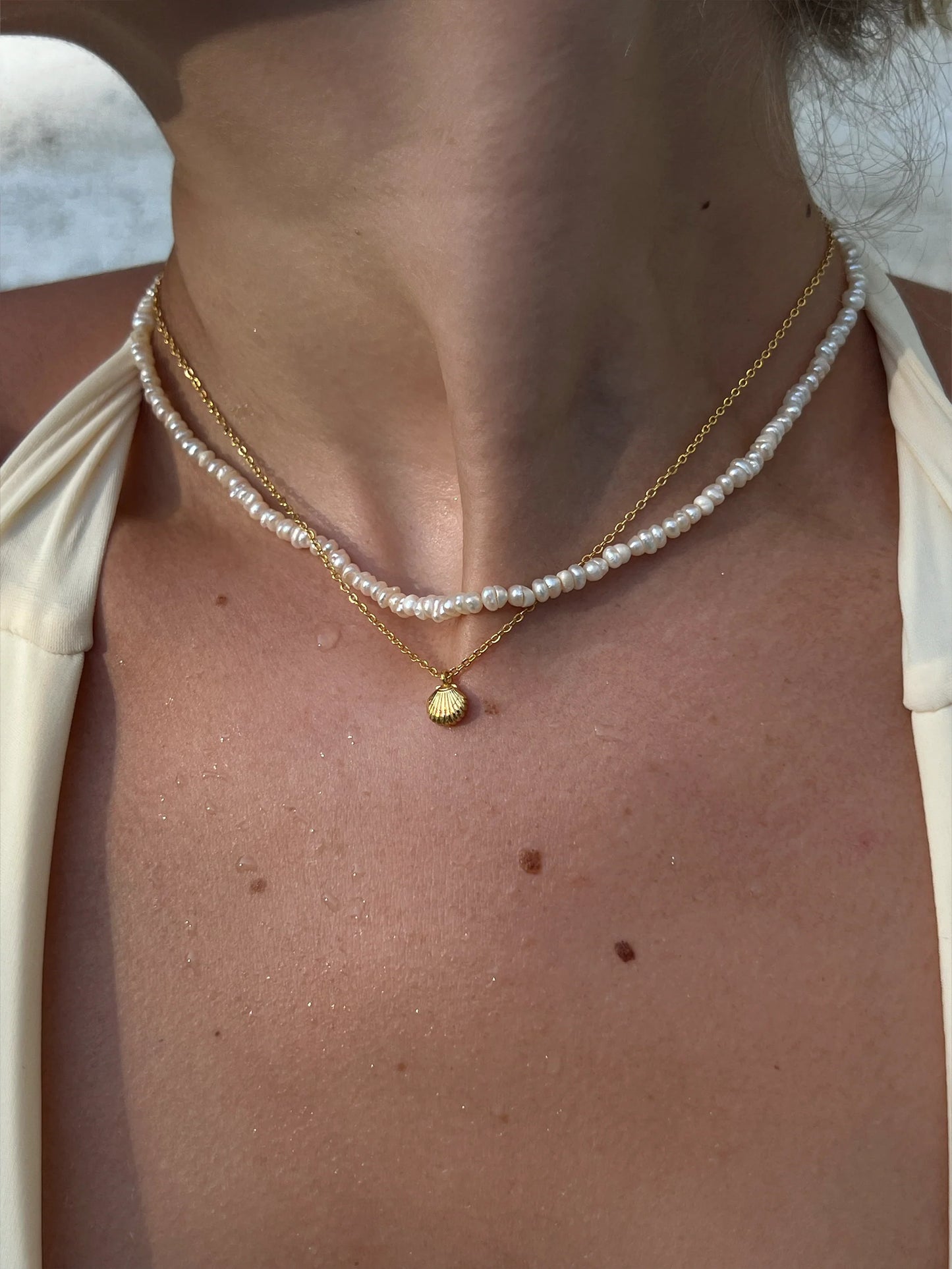 FRESHWATER PEARL NECKLACE