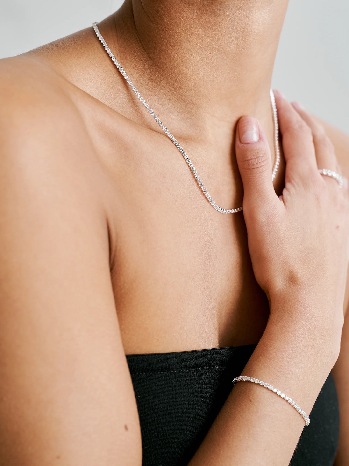 THIN TENNIS NECKLACE  SILVER