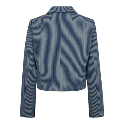 NELLIE BLAZER